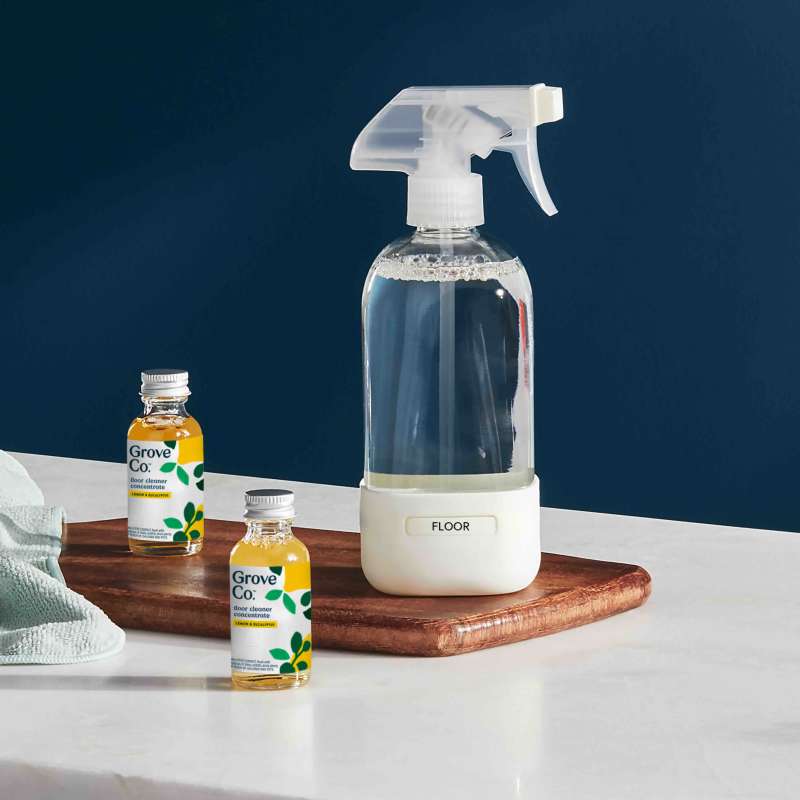 Refillable Spray Bottle - Image 3